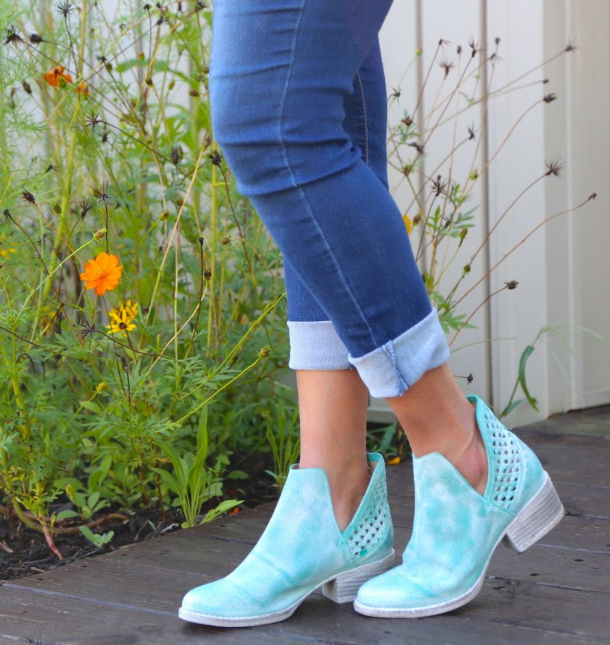 Corral * | Corral Boots Best Price Corral Turquoise Cutout Shortie Q5026